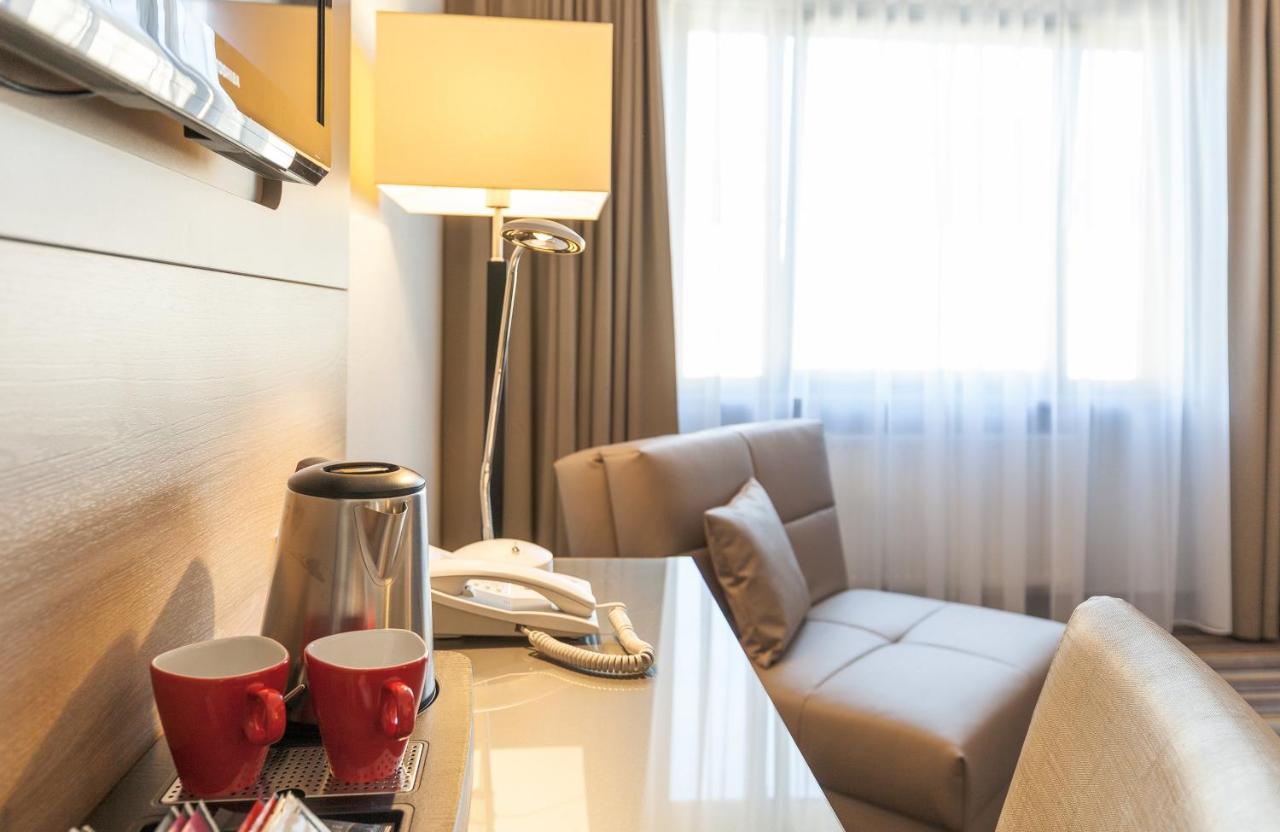 Hotel Leonardo North 4*